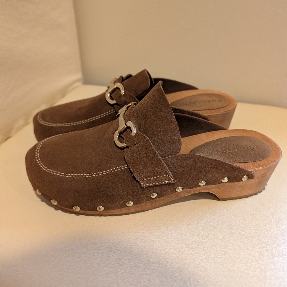 Studded Suede Clogs Made In Italy Size 41 - US 10 EUC